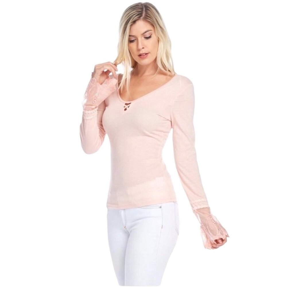 NWT Pale Pink Lace Bell Sleeve V-Neck Top | Balletcore Soft Girl Coquette Boho S - Picture 4 of 9